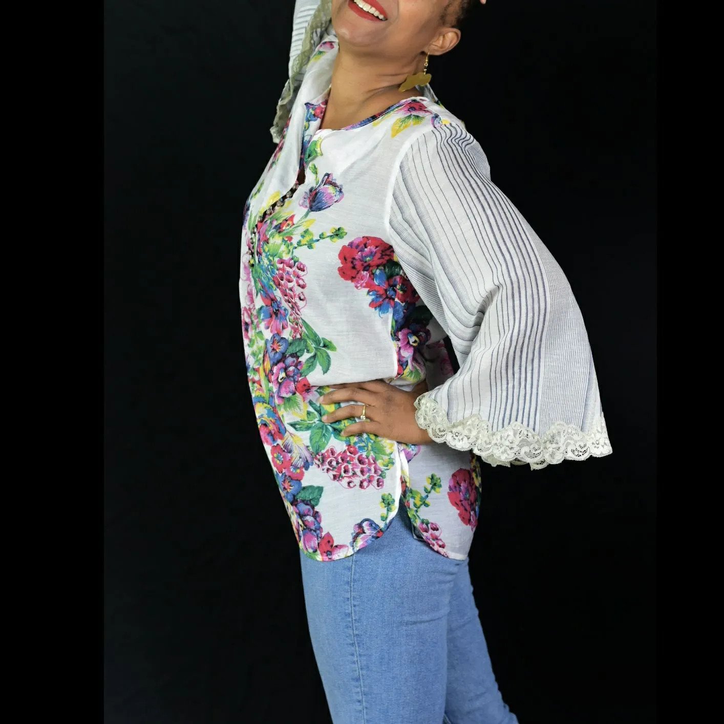 Aratta Floral Bell Sleeve Top Size Medium